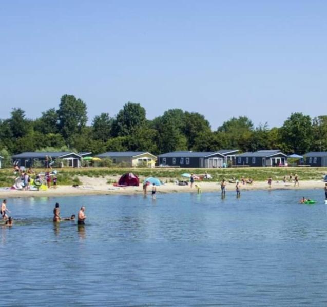 Bj Chalets - Robbengat 68 - Gezellige Chalet Op Vakantiepark Lauwersoog! Vroege Incheck! Eksteriør bilde